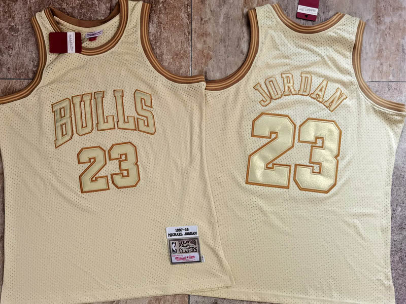 Regata Chicago Bulls Retrô Mitchell & Ness Authentic 1997/1998 Michael Jordan Dourada