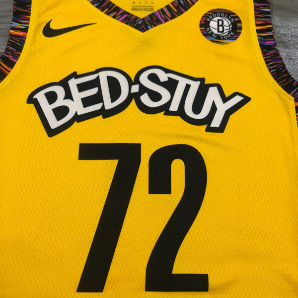 Regata NBA Brooklyn Nets Bed Stuy Edition Notorius B.I.G Amarela