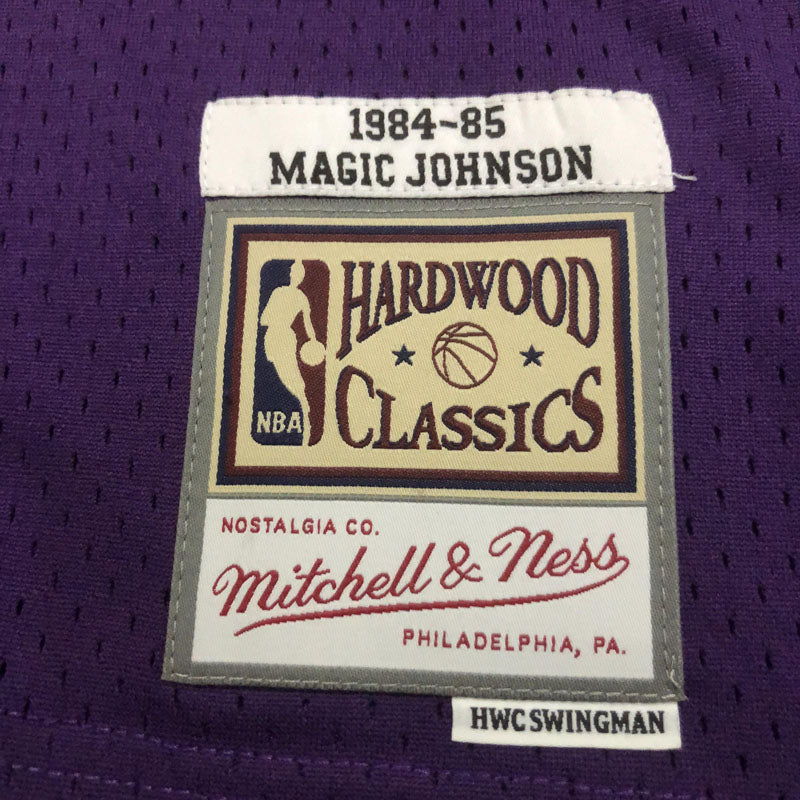 Regata Lakers Retrô Mitchell & Ness 1984/1985 Magic Johnson Roxa