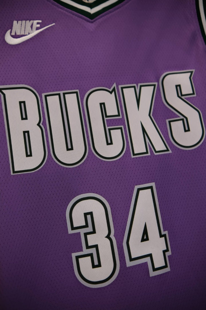 Regata NBA Milwaukee Bucks Classic Giannis Antetokounmpo 22/23 Roxa